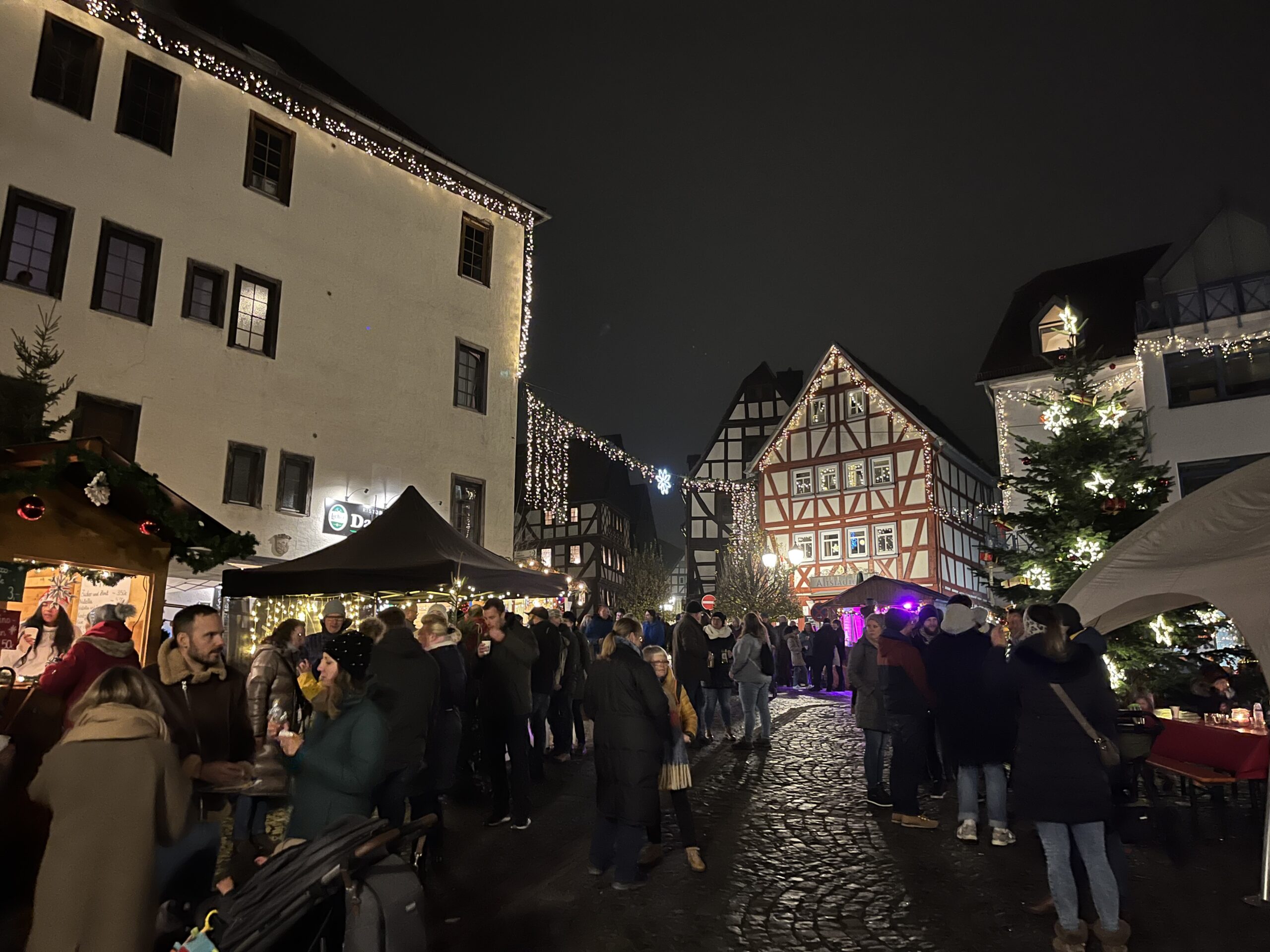 Traditioneller Weihnachtsmarkt Laubach